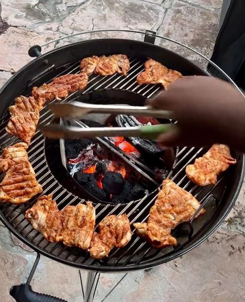 Тёплые деньки уходят, поэтому самое время разогревать грили (22 фото)