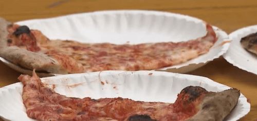 В городе прошла рекордная вечеринка с пиццей