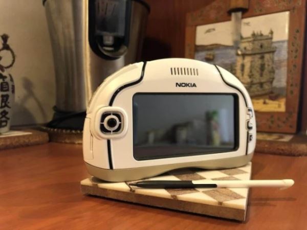 Сотовые телефоны из прошлого (18 фото)