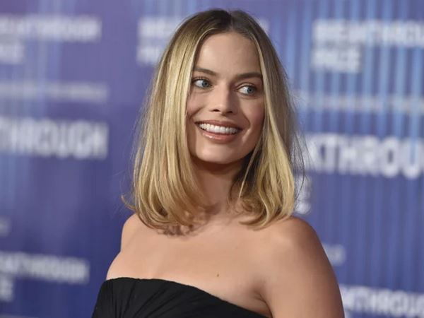 Марго Робби в «голом» платье из кристаллов произвела фурор (ФОТО)