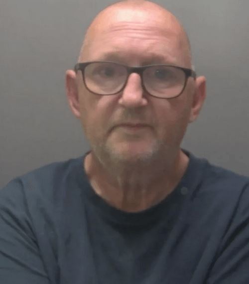 Пенсионер на электроскутере украл из магазина стейки