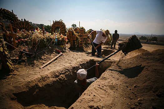 Россияне впервые приняли участие в чемпионате по рытью могил