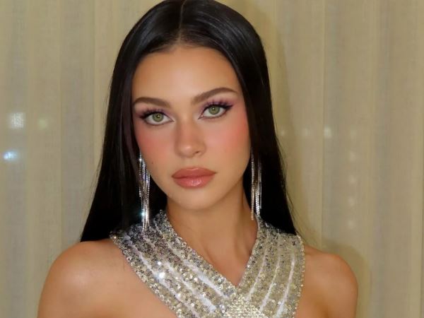 Невестка Виктории Бекхэм разделась перед камерой (ФОТО)