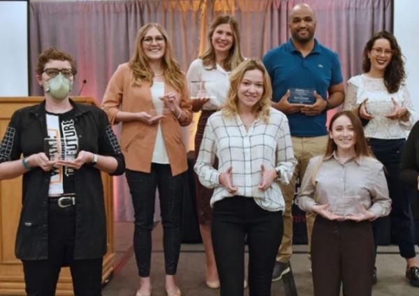 Прикольные фотографии, на которые придётся взглянуть дважды (12 шт)